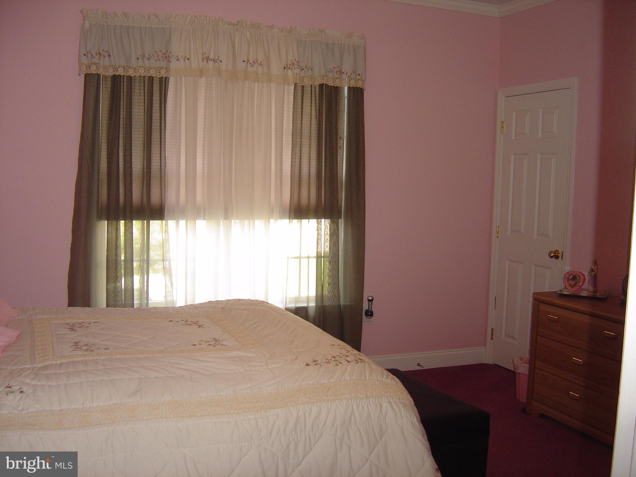 215 Barkay Crossing Lititz, PA 17543 - Photo 14 of 17 Gallery Image 14