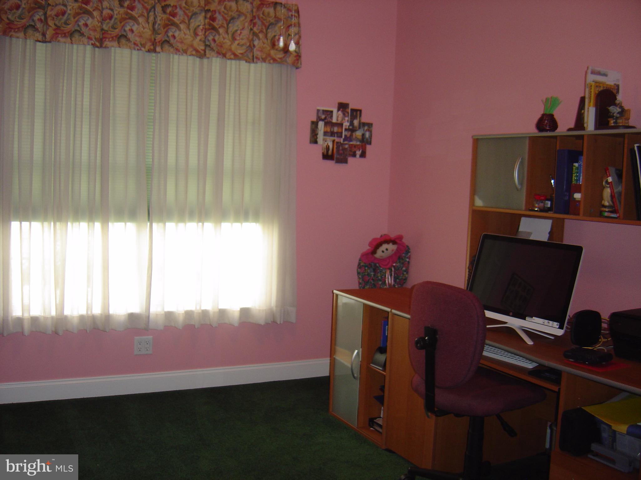 215 Barkay Crossing Lititz, PA 17543 - Photo 15 of 17 Gallery Image 15