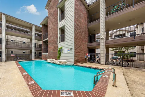 $415,000 | 501 West 26th Street, Unit 103, Austin, TX 78705
