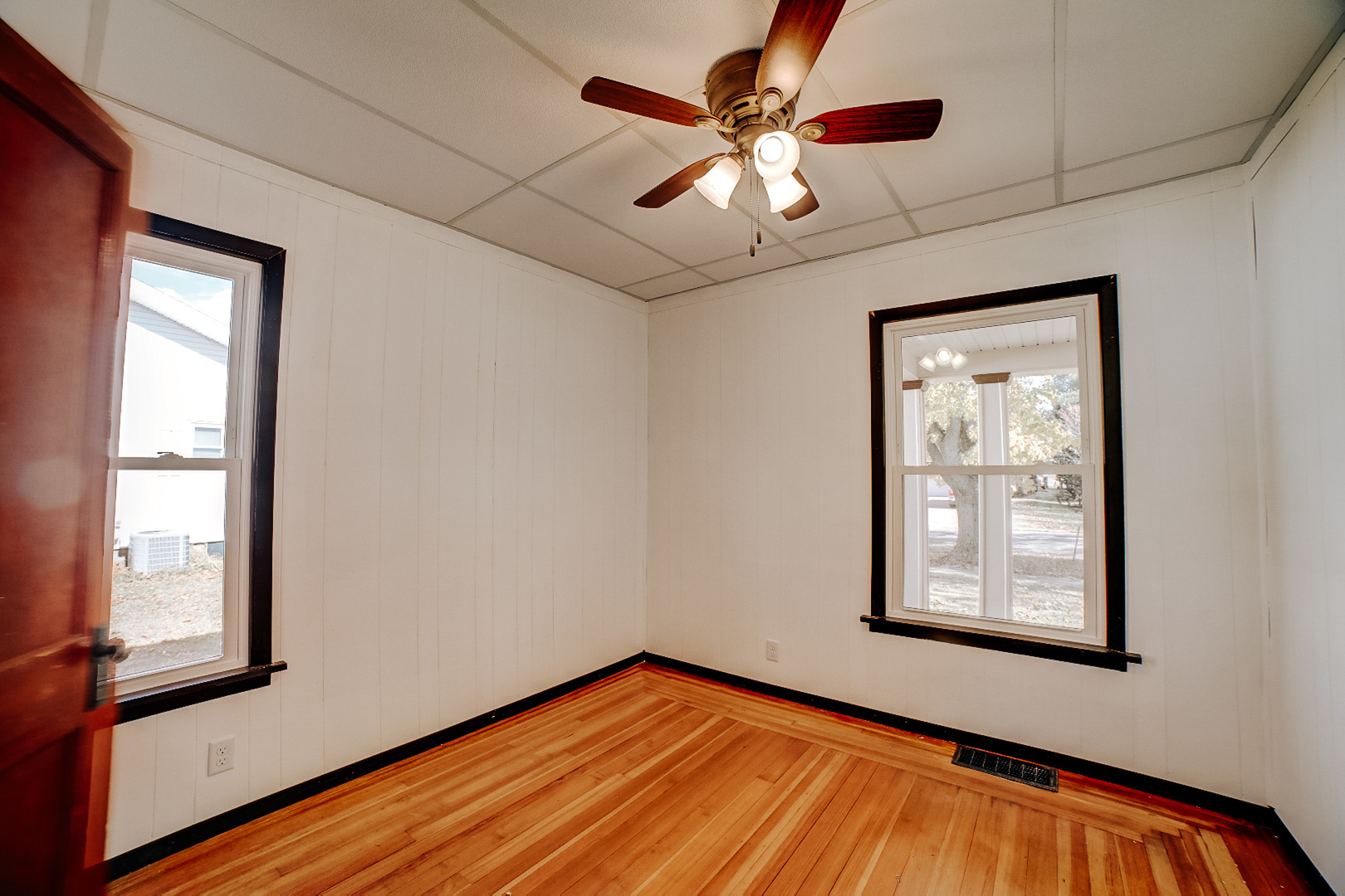 618 South Thomas Street Gilman, IL 60938 - Photo 18 of 38