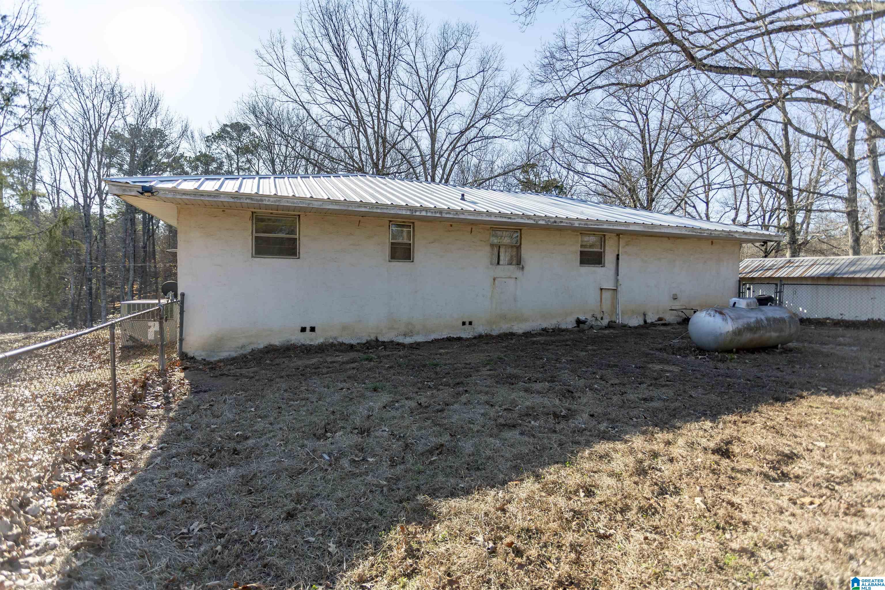 9333 Central Road Warrior, AL 35180 - Photo 38 of 40