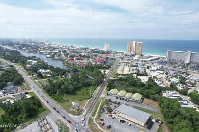 $1,250,000 | 8929 North Lagoon Drive, Panama City Beach, FL 32408