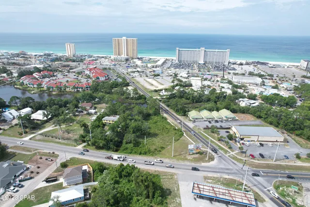 $1,250,000 | 8929 North Lagoon Drive, Panama City Beach, FL 32408