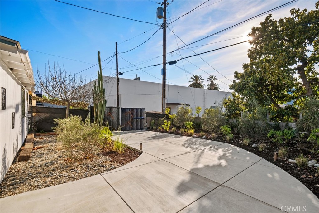 5117 Vincent Avenue Eagle Rock, CA 90041 - Photo 32 of 46 a view of a backyard with sitting area
