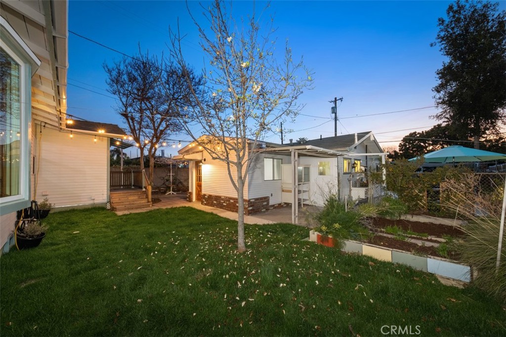 5117 Vincent Avenue Eagle Rock, CA 90041 - Photo 40 of 46 a view of a house with a yard