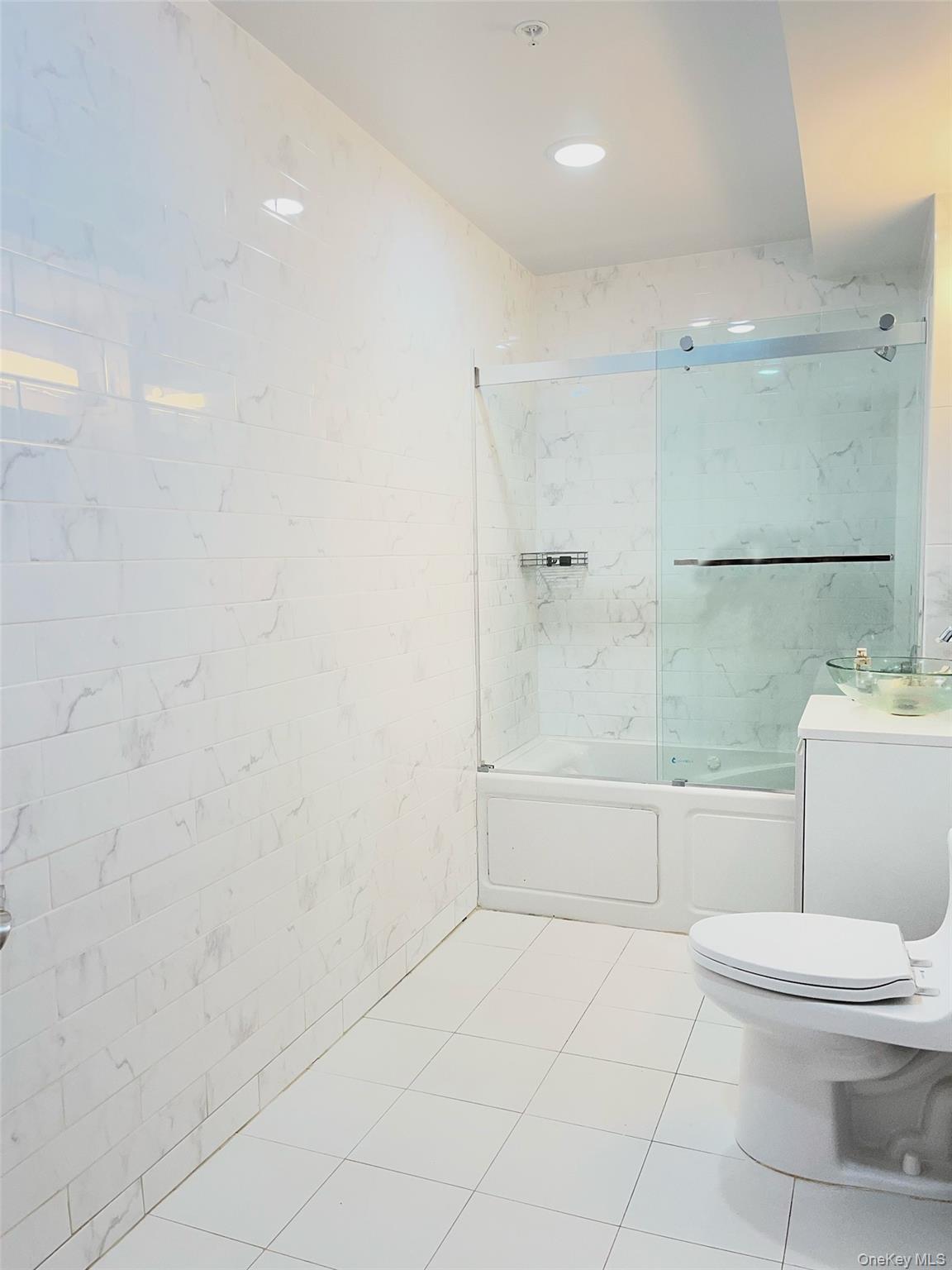 55 South Middle Neck Road, Unit 3A Great Neck, NY 11021 - Photo 7 of 11