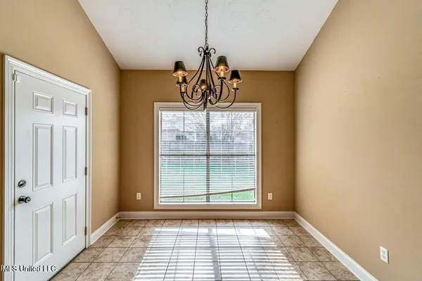 $2,450 | 401 Ash Tree Lane, Madison, MS 39110