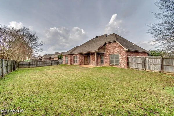 $2,450 | 401 Ash Tree Lane, Madison, MS 39110