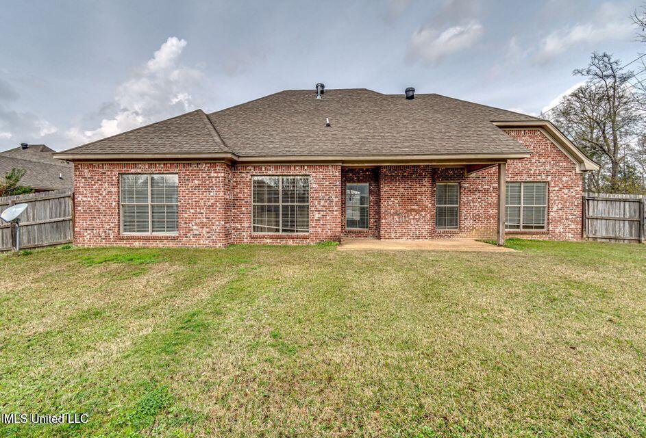 401 Ash Tree Lane Madison, MS 39110 - Photo 40 of 46 20220101222355772976000000-o (1)