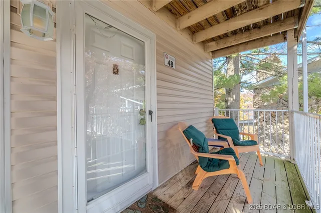 $159,900 | 10 Wheel House Circle, Unit 4B, Lake Ozark, MO 65049