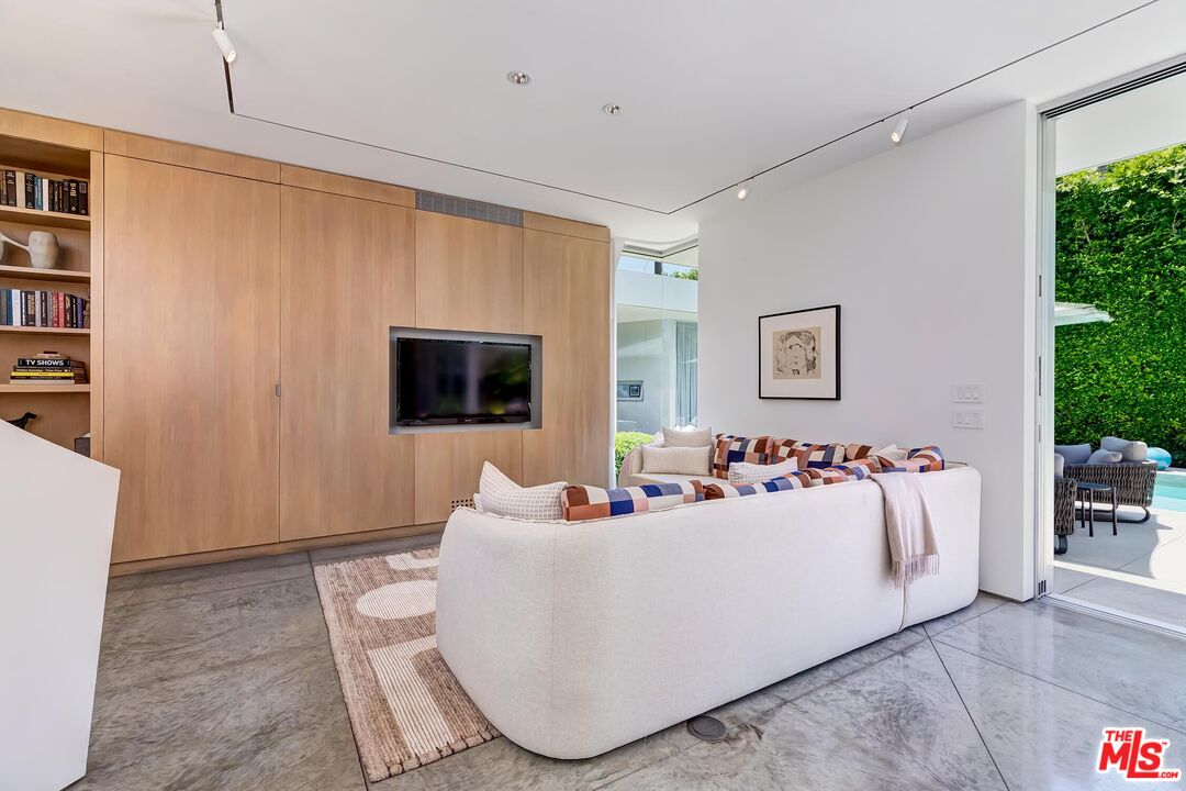 1342 Appleton Way Venice, CA 90291 - Photo 22 of 46 a living room with furniture and a flat screen tv