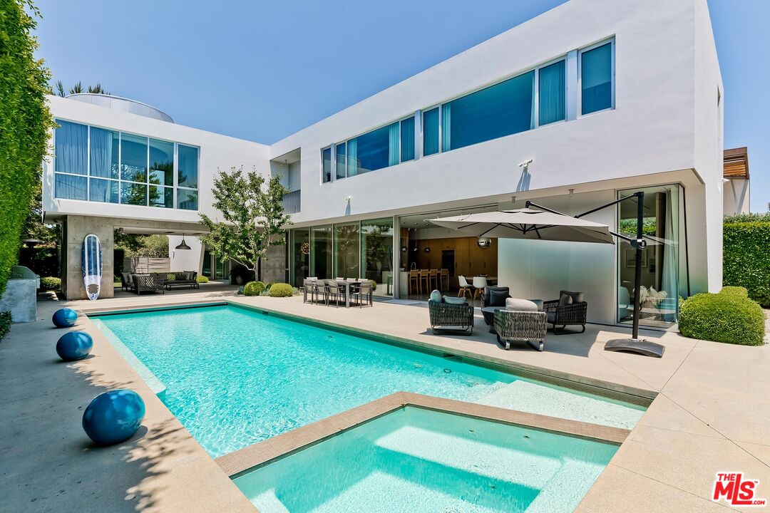 1342 Appleton Way Venice, CA 90291 - Photo 8 of 46 a view of a house with swimming pool and sitting area