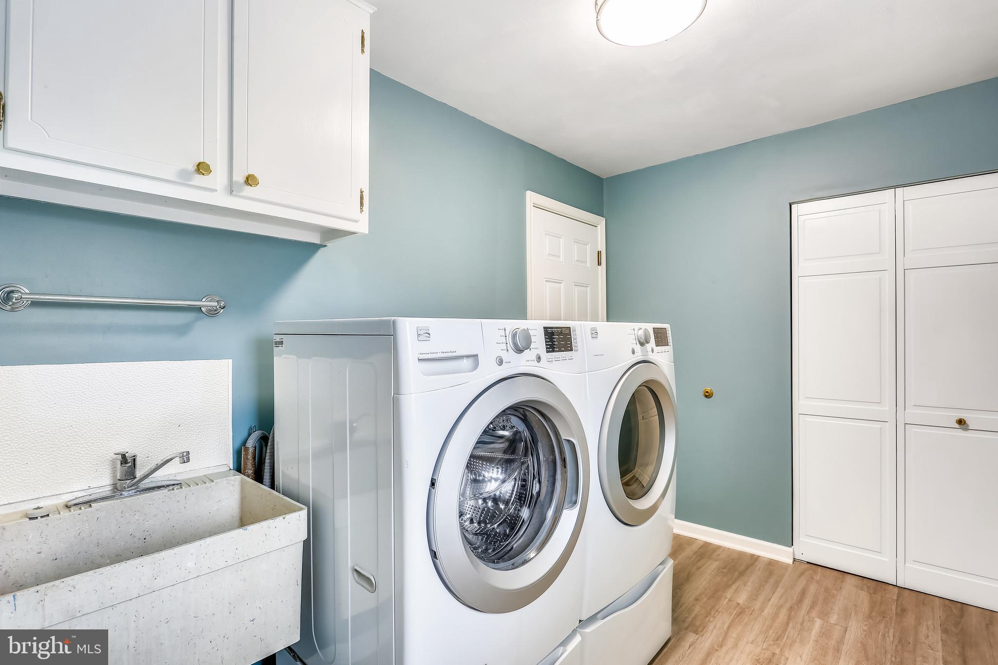 8712 Fox Run Potomac, MD 20854 - Photo 27 of 53