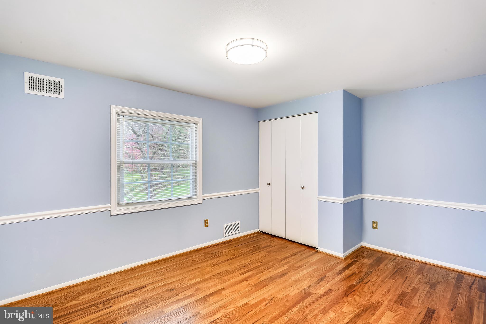 8712 Fox Run Potomac, MD 20854 - Photo 39 of 53