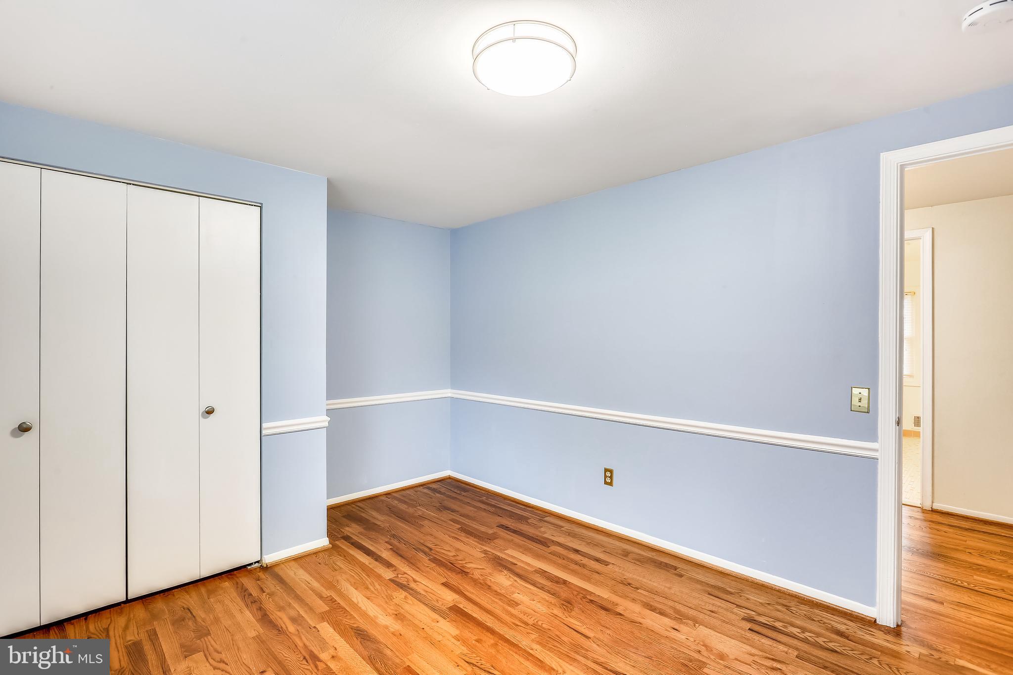 8712 Fox Run Potomac, MD 20854 - Photo 40 of 53