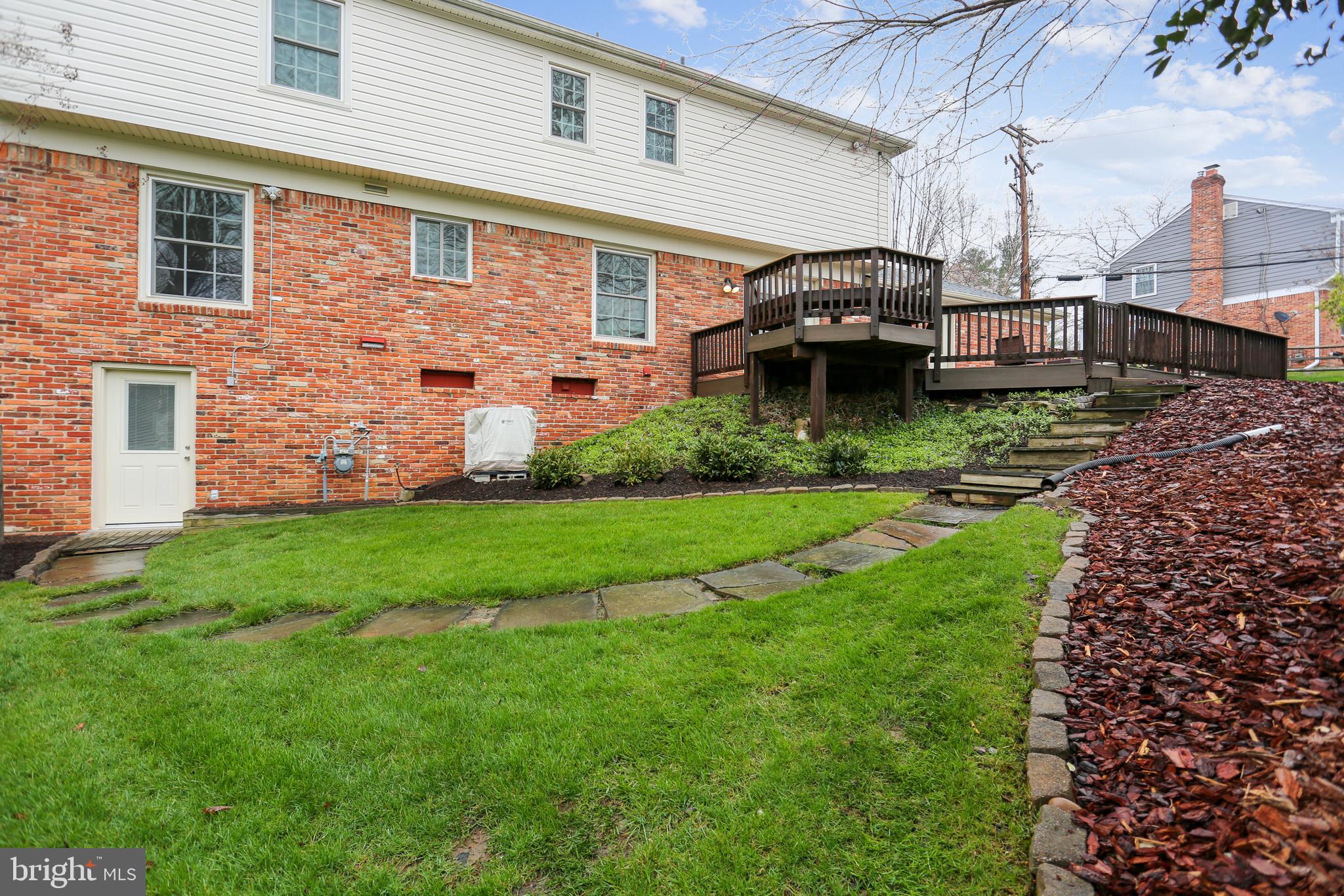 8712 Fox Run Potomac, MD 20854 - Photo 52 of 53