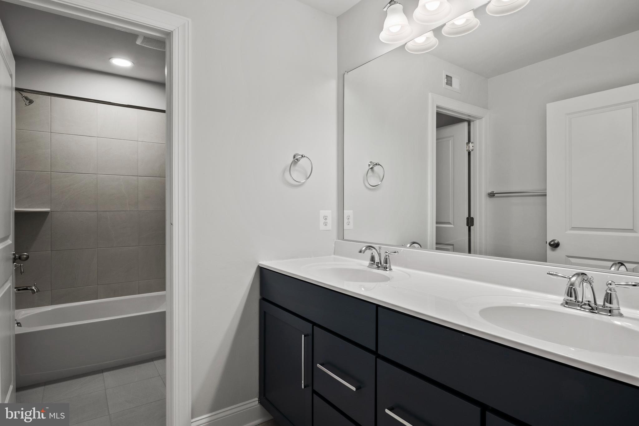 4496 Ilchester Road Ellicott City, MD 21043 - Photo 46 of 61 Hall Bathroom