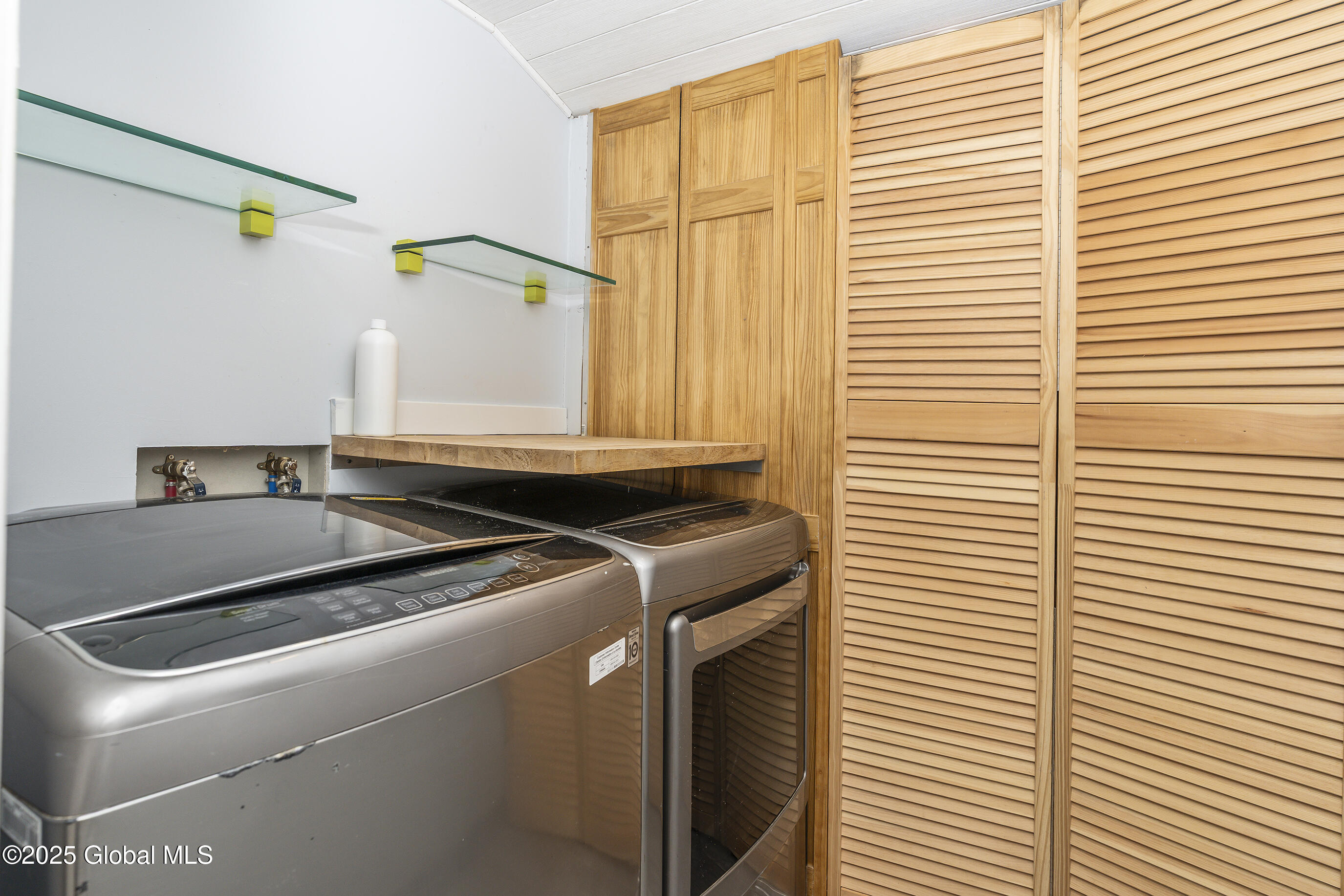 35 Magee Drive Glenmont, NY 12077 - Photo 53 of 62 072-35-Magee-Dr