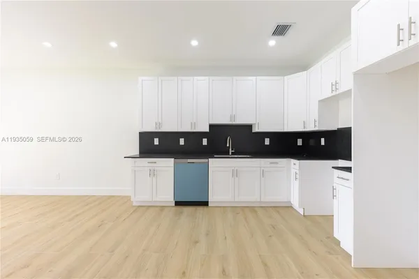 $3,900 | 1864 Northwest 91st Street, Unit 1864, Miami, FL 33147