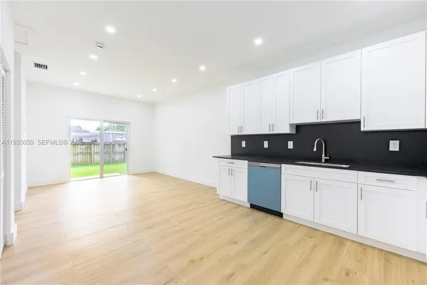 $3,900 | 1864 Northwest 91st Street, Unit 1864, Miami, FL 33147