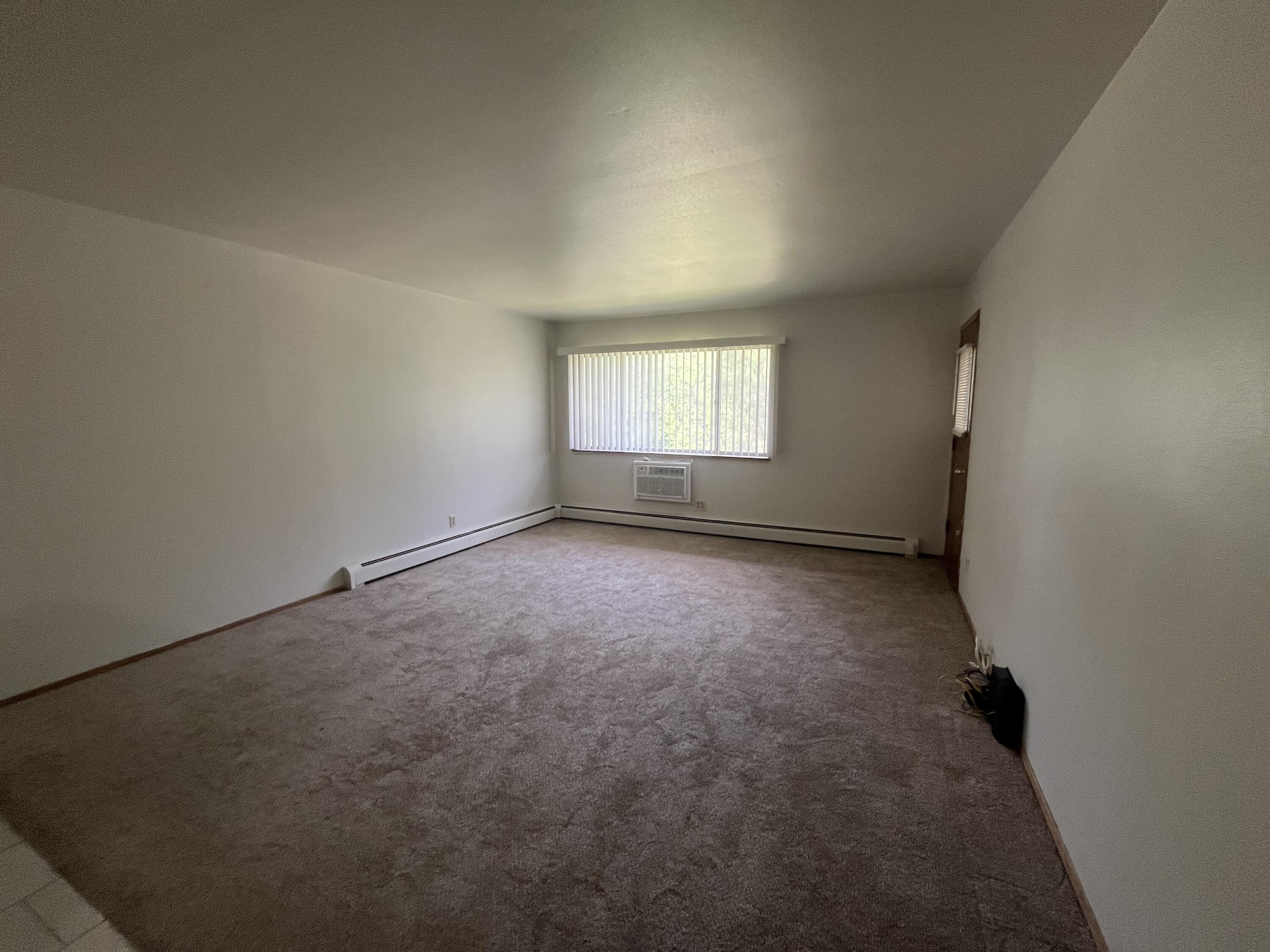 3811 South 35th Street, Unit 32 Greenfield, WI 53221 - Photo 5 of 9 Living Room