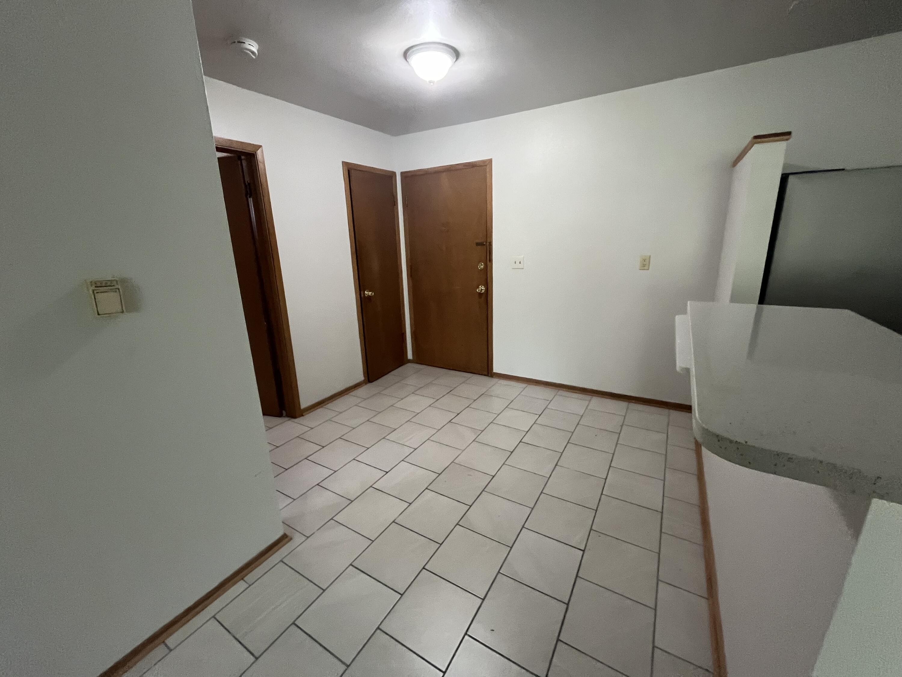 3811 South 35th Street, Unit 32 Greenfield, WI 53221 - Photo 8 of 9 Dining Area