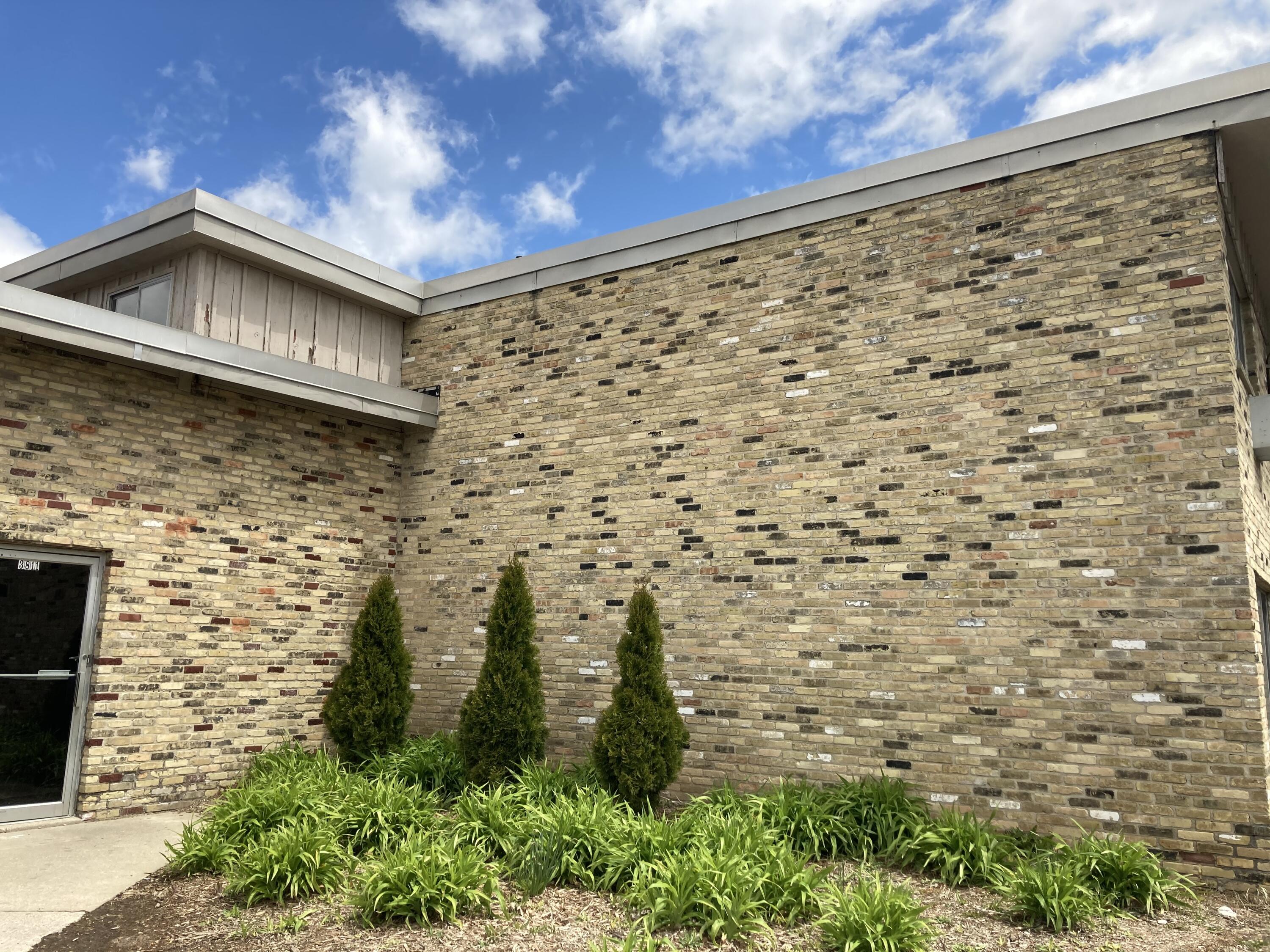 3811 South 35th Street, Unit 32 Greenfield, WI 53221 - Photo 9 of 9 Garden