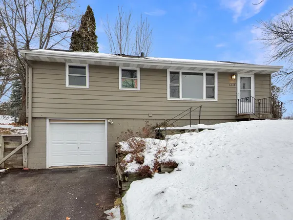 $316,000 | 6648 4th Street North, Oakdale, MN 55128