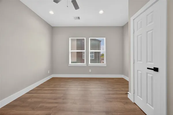 $1,995 | 2109 Marnel Road, Unit H, Houston, TX 77055