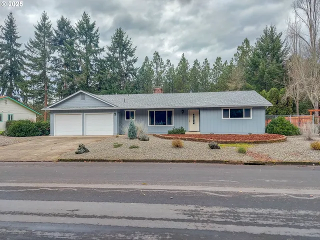 $449,000 | 210 Cherokee Avenue, Roseburg, OR 97471