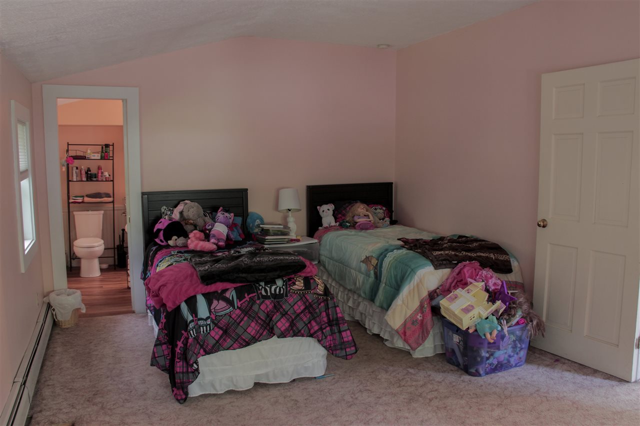 893 Stark Road Conway, NH 03813 - Photo 14 of 23