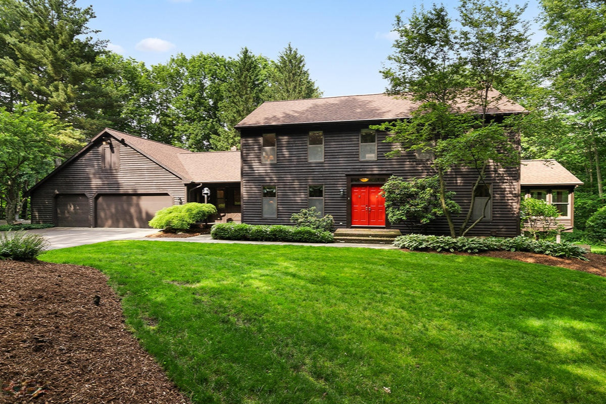 9530 Ravine Ridge Drive Southeast Caledonia, MI 49316 - Photo 1 of 66 Welcome to 9530 Ravine Ridge Drive SE
