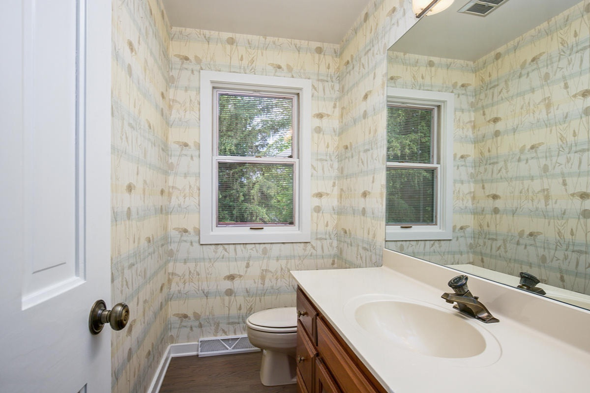 9530 Ravine Ridge Drive Southeast Caledonia, MI 49316 - Photo 15 of 66 Half Bath
