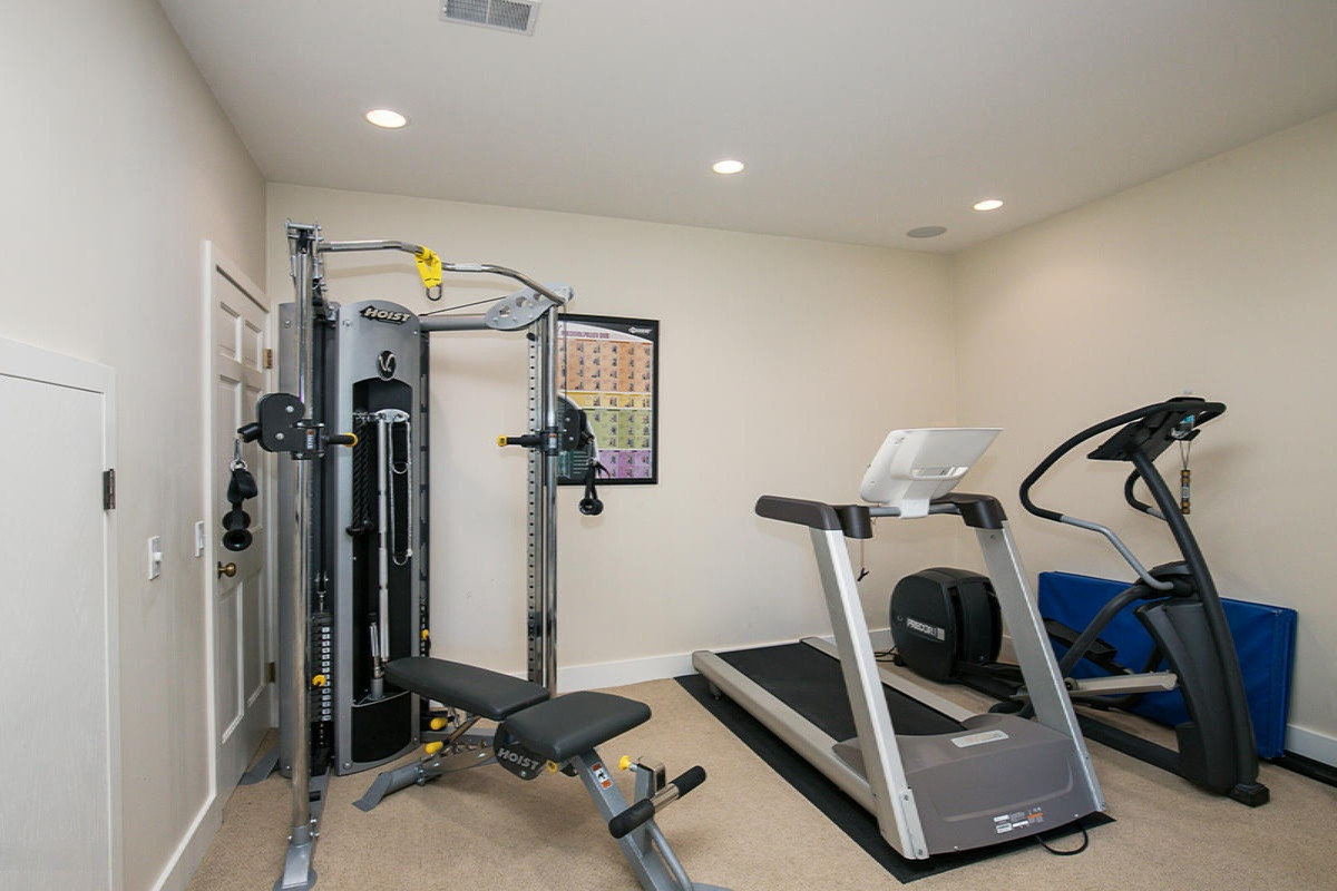 9530 Ravine Ridge Drive Southeast Caledonia, MI 49316 - Photo 33 of 66 Exercise Room