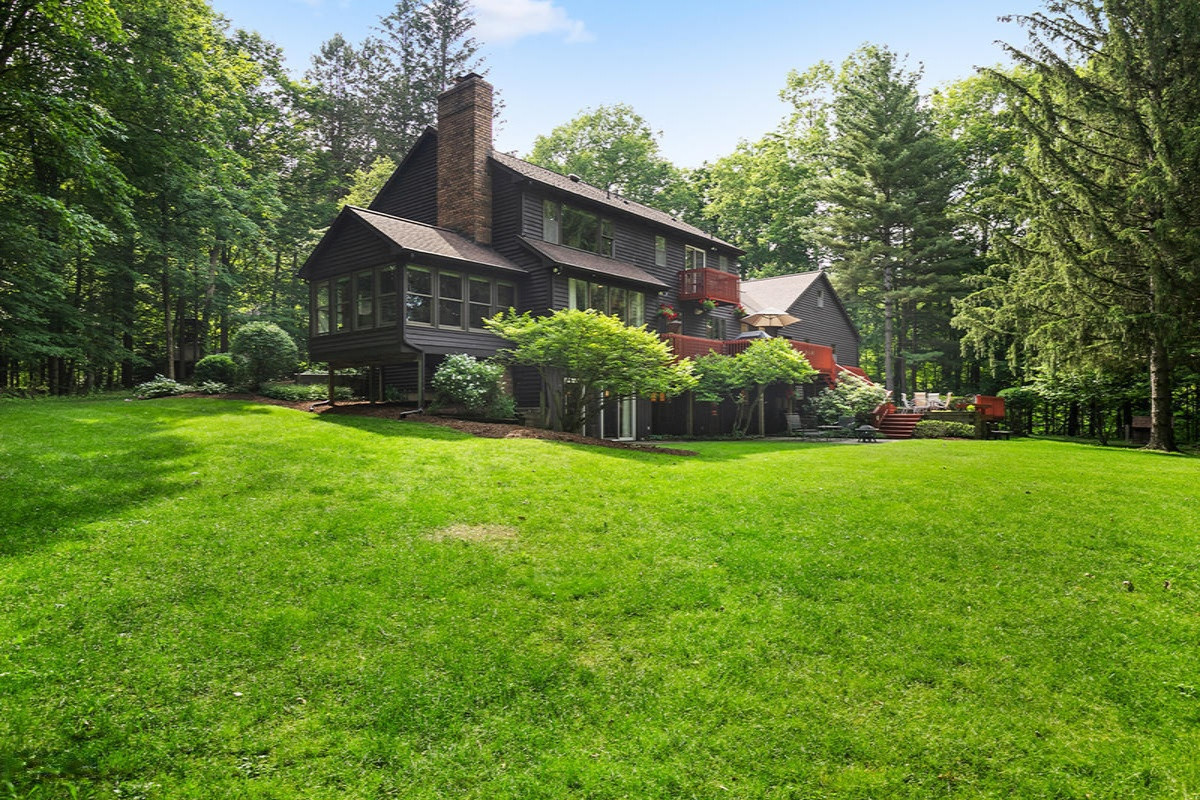 9530 Ravine Ridge Drive Southeast Caledonia, MI 49316 - Photo 54 of 66 9530 Ravine Ridge Dr SE