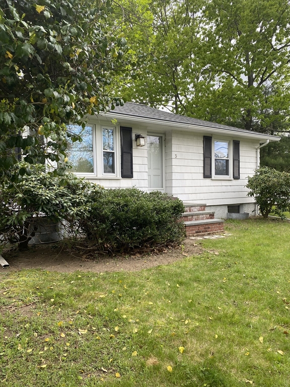 3 Lariviere Road Framingham, MA 01701 - Photo 2 of 5 Gallery Image 2