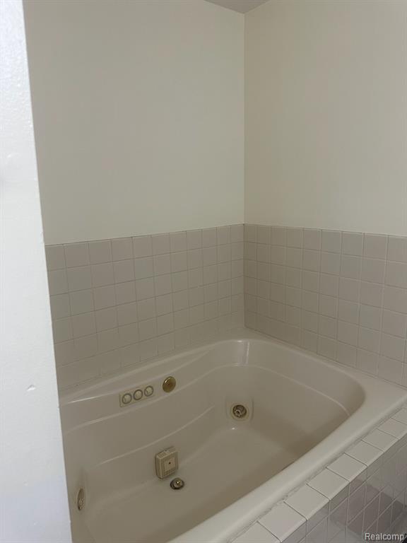 17001 Merriman Road Livonia, MI 48154 - Photo 10 of 11