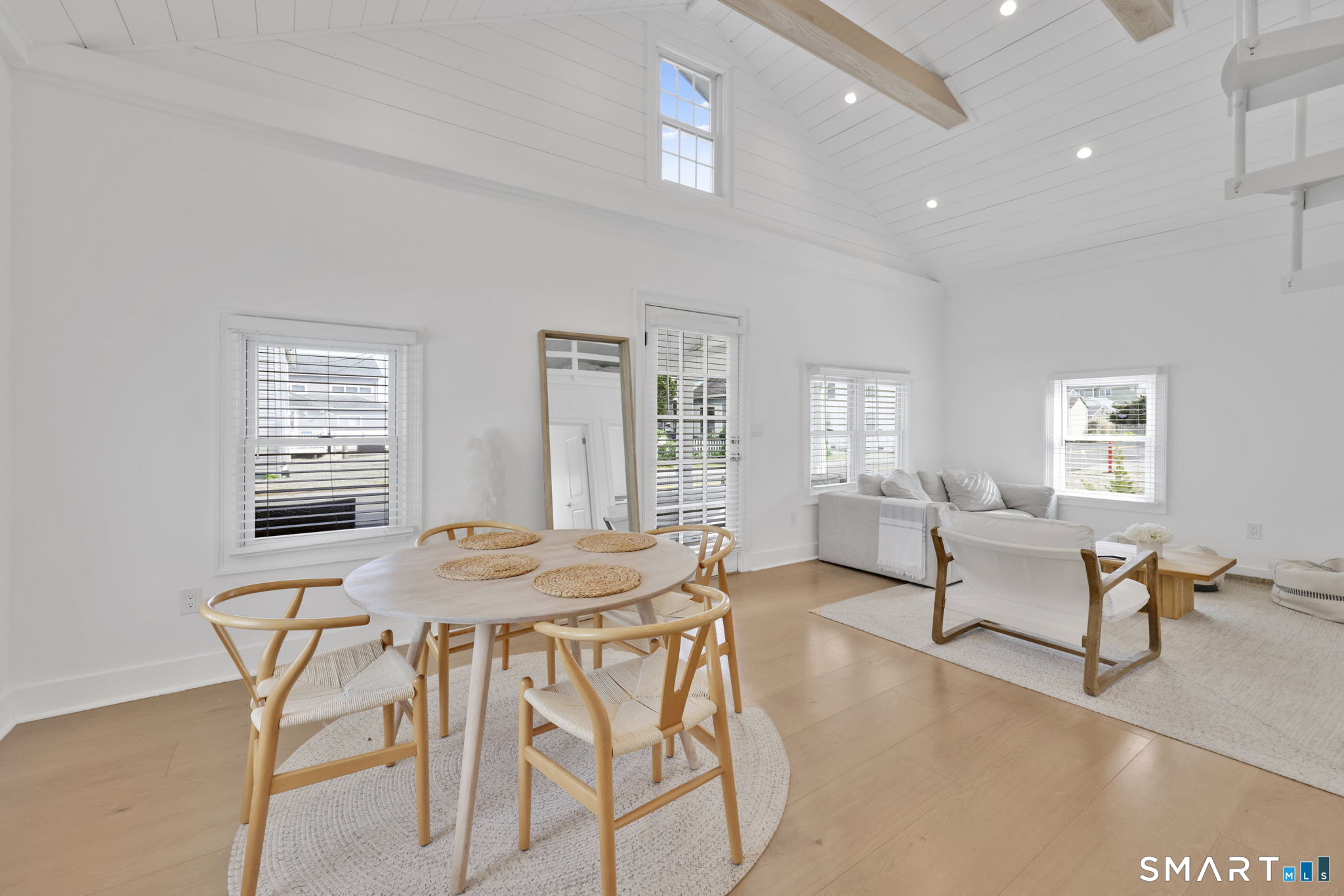 120 A Shore Road Clinton, CT 06413 - Photo 4 of 28 Gallery Image 4