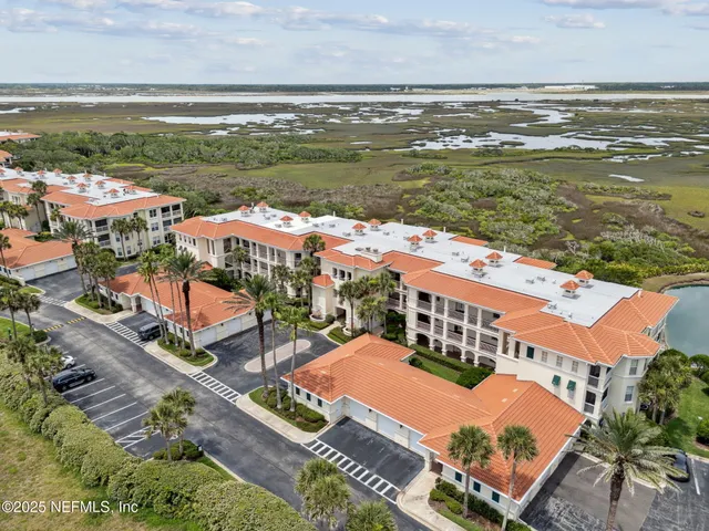 a view of a tennis court