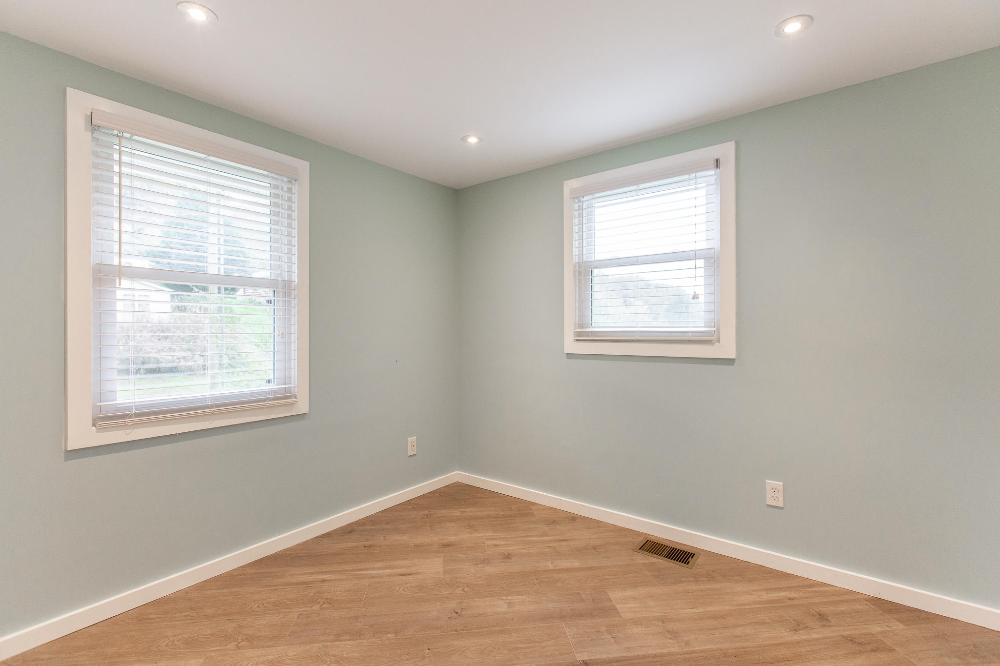 1033 Pineville Road Chattanooga, TN 37405 - Photo 13 of 21 Pineville (16 of 22)