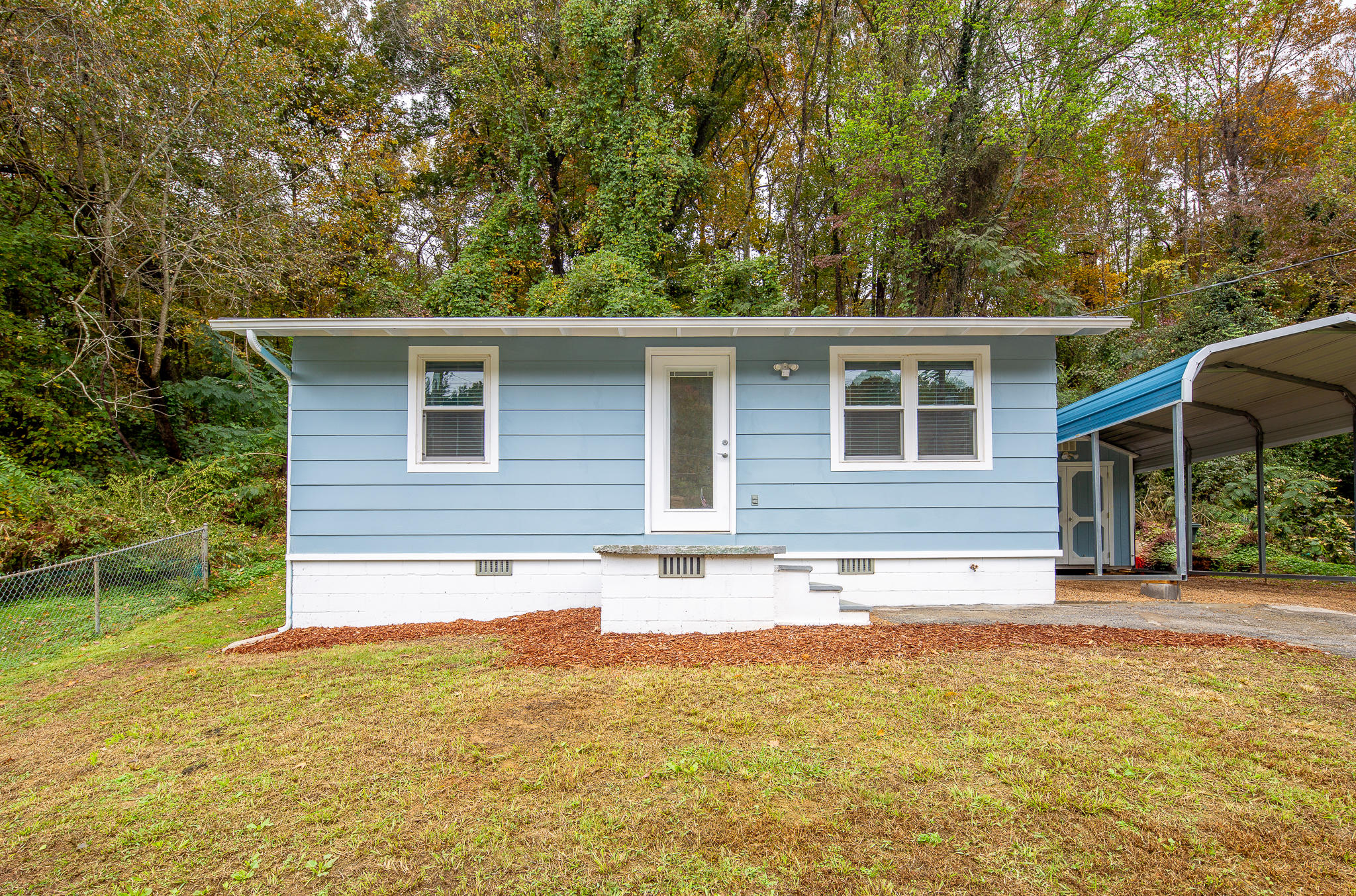 1033 Pineville Road Chattanooga, TN 37405 - Photo 2 of 21 Pineville (2 of 22)
