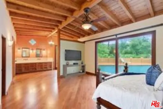 $8,950 | 16141 Bayberry Place, Sherman Oaks, CA 91403