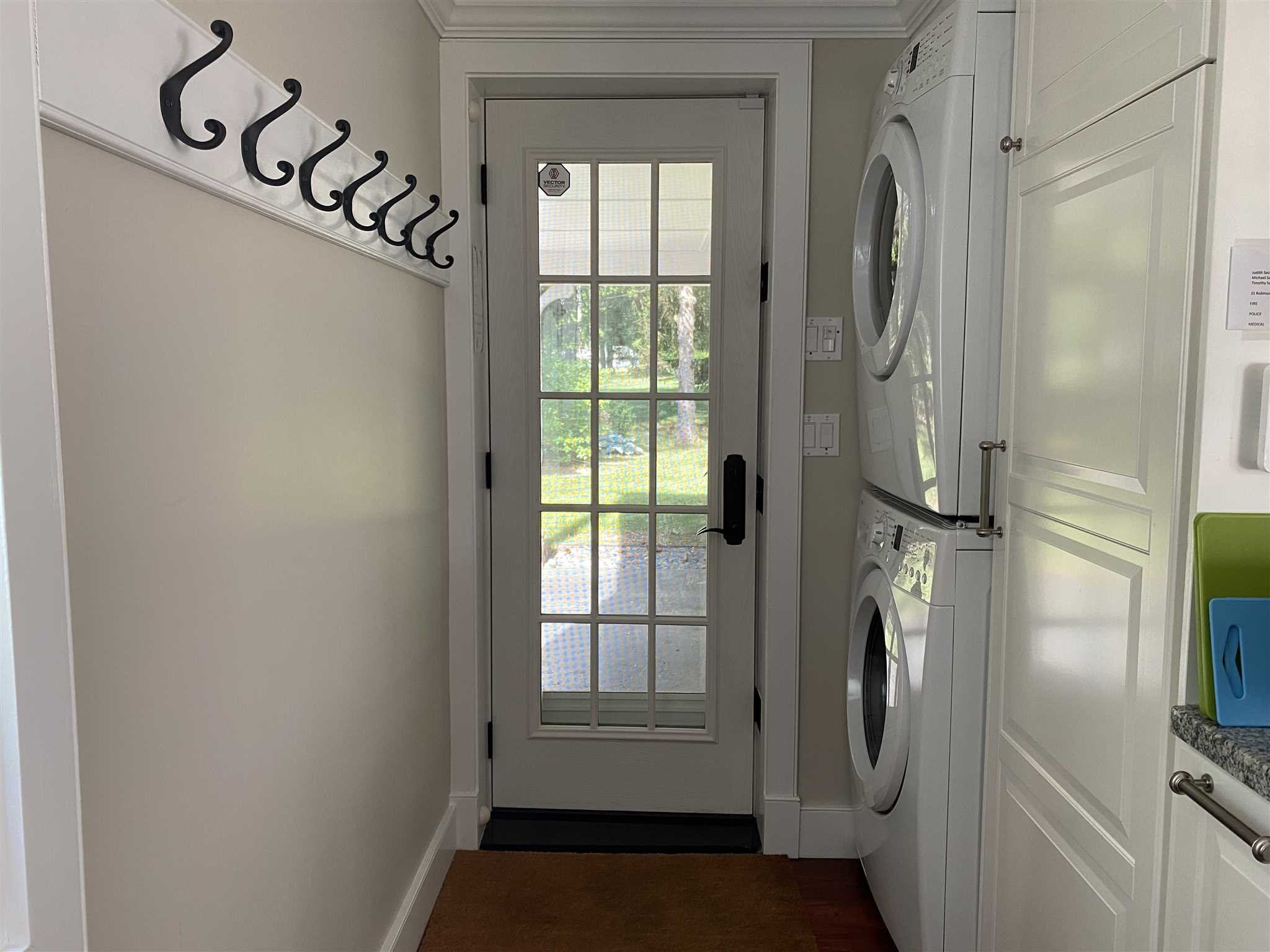 31 Robinson Road Salt Point, NY 12578 - Photo 13 of 27 a view of empty room with windows and gate