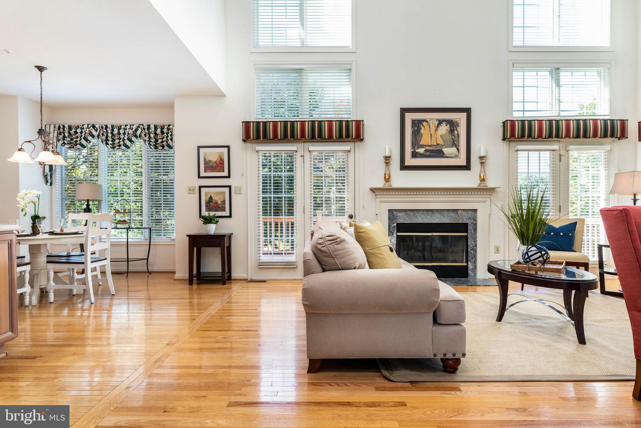 1 Post Run Newtown Square, PA 19073 - Photo 11 of 43 2-story Family Room
