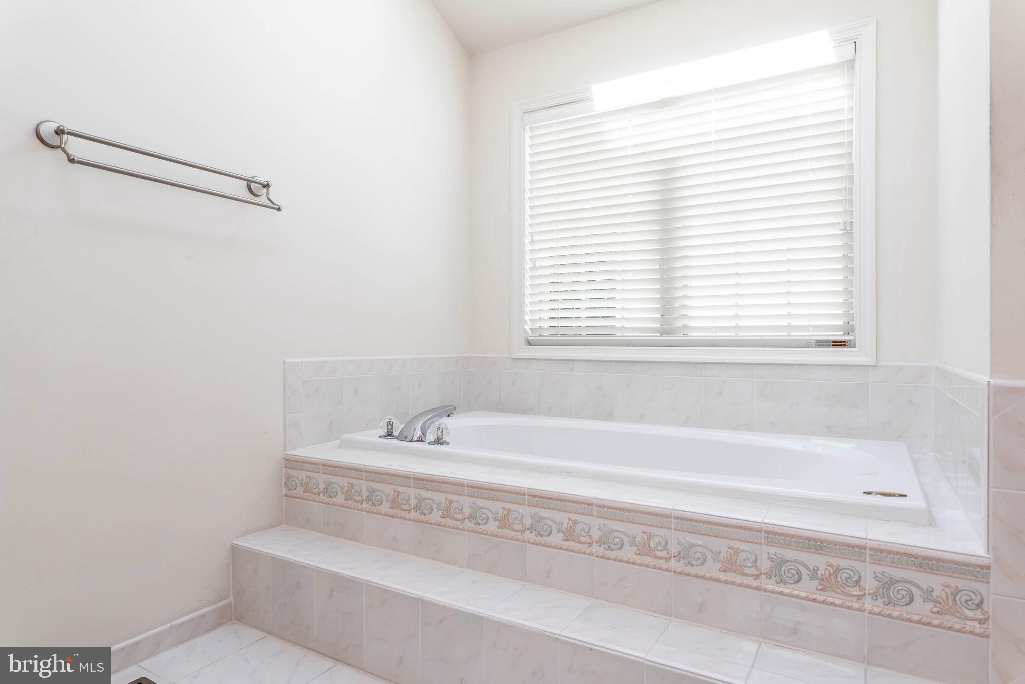 1 Post Run Newtown Square, PA 19073 - Photo 24 of 43 Primary Bathroom w/ stall shower & soaking tub