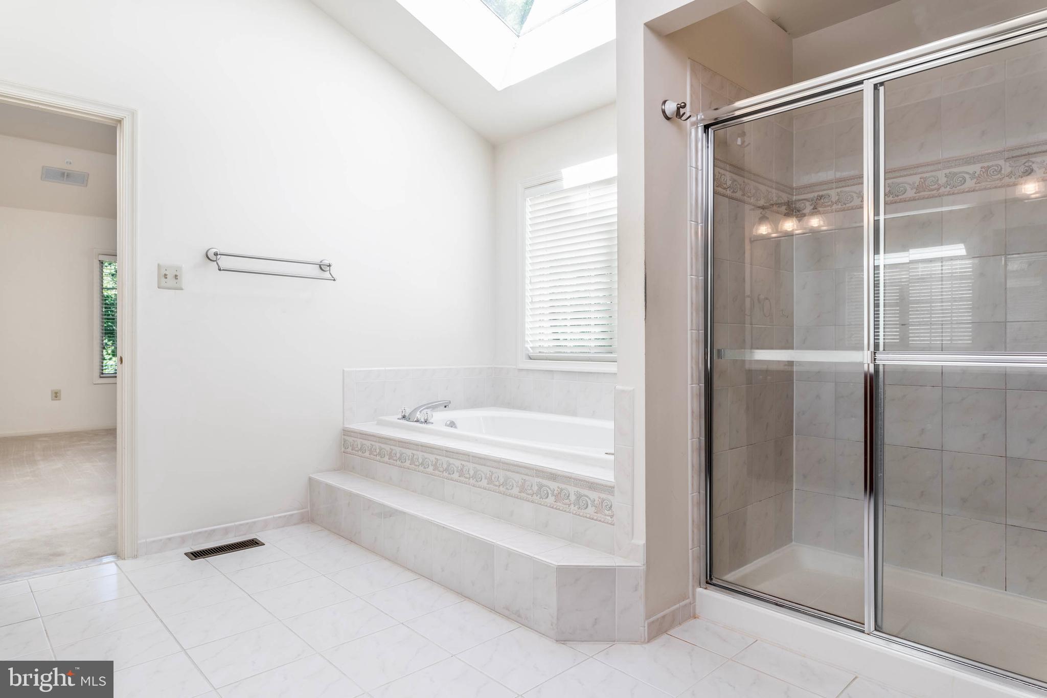 1 Post Run Newtown Square, PA 19073 - Photo 25 of 43 Primary Bathroom w/ stall shower & soaking tub