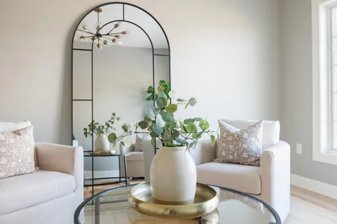 $975,000 | W283N6297 Hibritten Way, Hartland, WI 53029