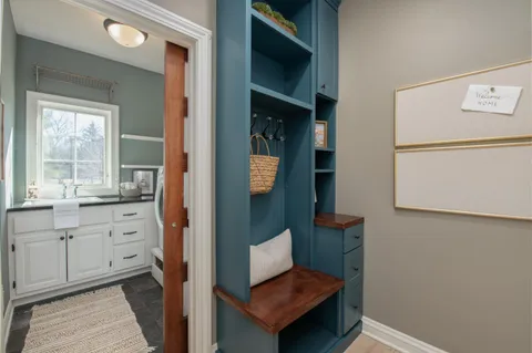 $975,000 | W283N6297 Hibritten Way, Hartland, WI 53029