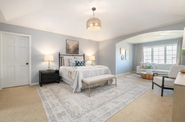 $925,000 | W283N6297 Hibritten Way, Hartland, WI 53029