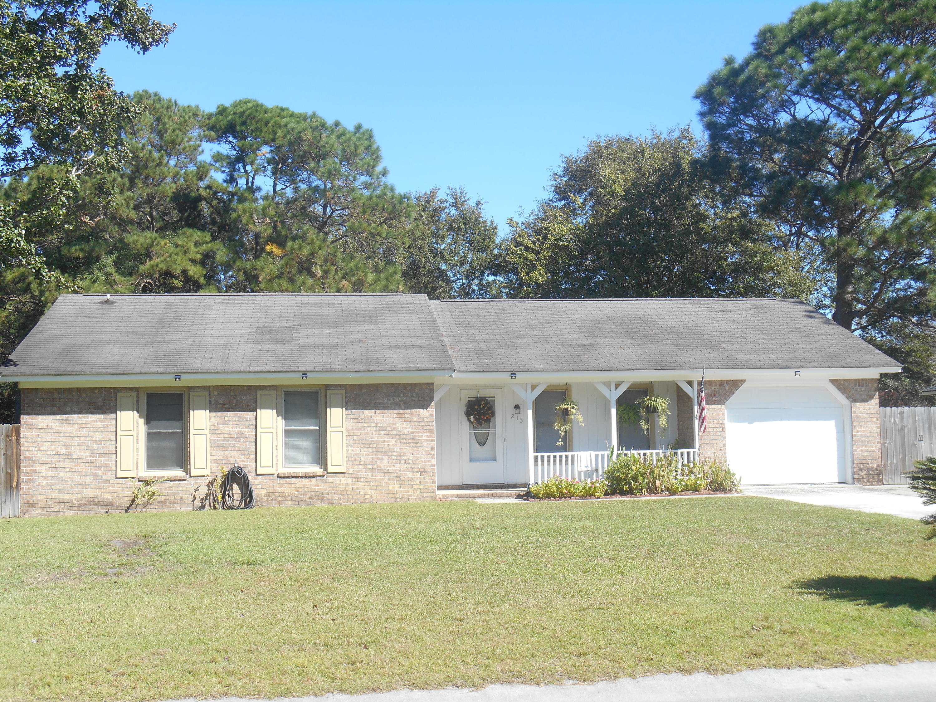 213 Longleaf Road Summerville, SC 29486 - Photo 1 of 1 DSCN6152